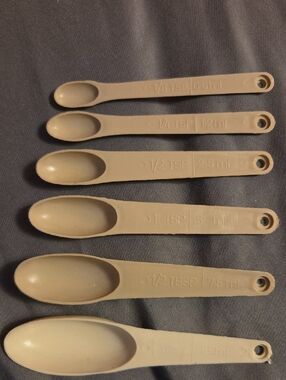 Beige Nesting Measuring Spoon Set - 6 Piece